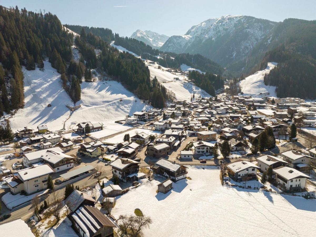Apartamento Flat South Of Kitzb Hel With Nationalparkcard Hollersbach im Pinzgau Exterior foto